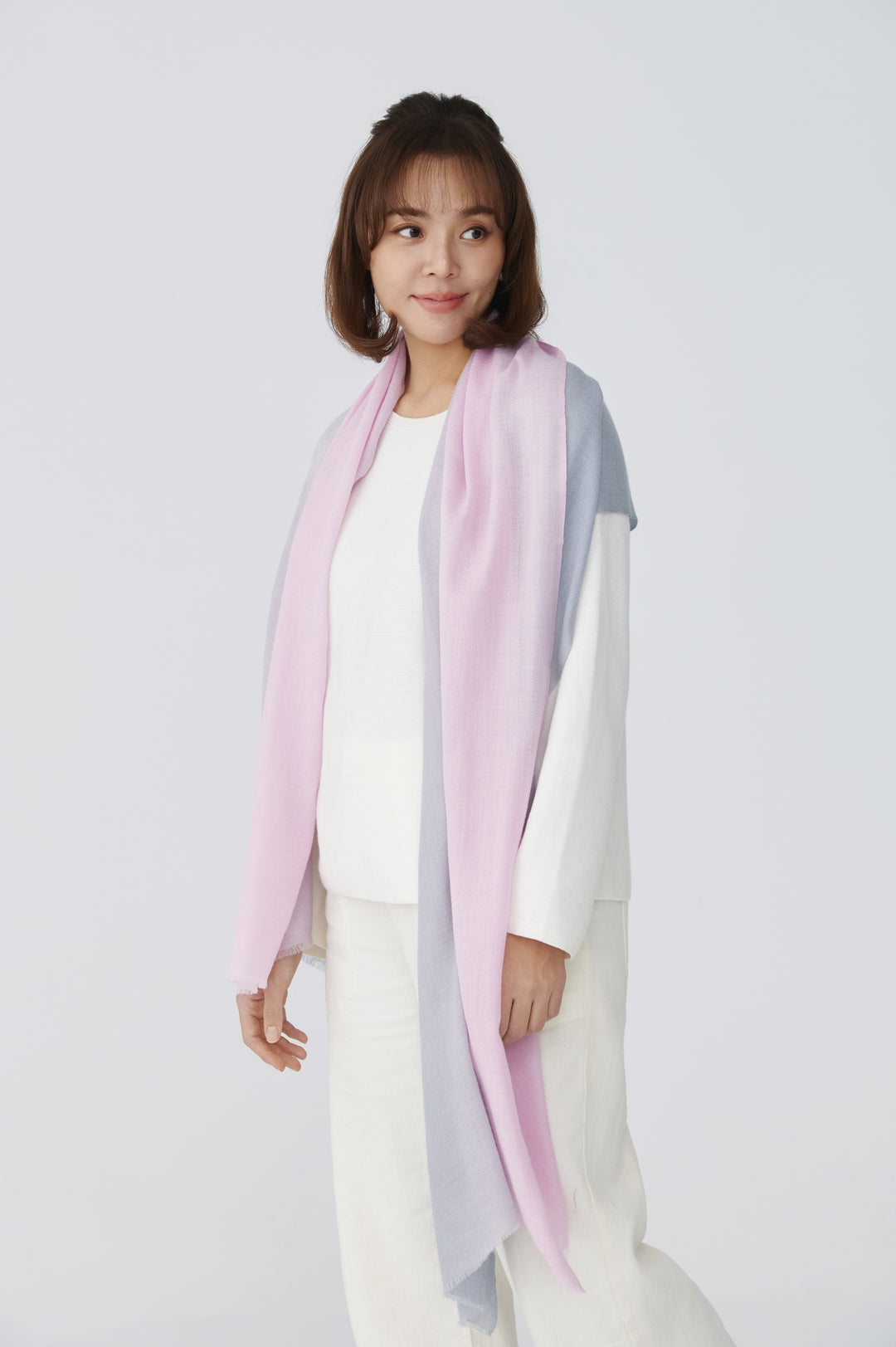 Brume Rosée 漸層羊絨披肩