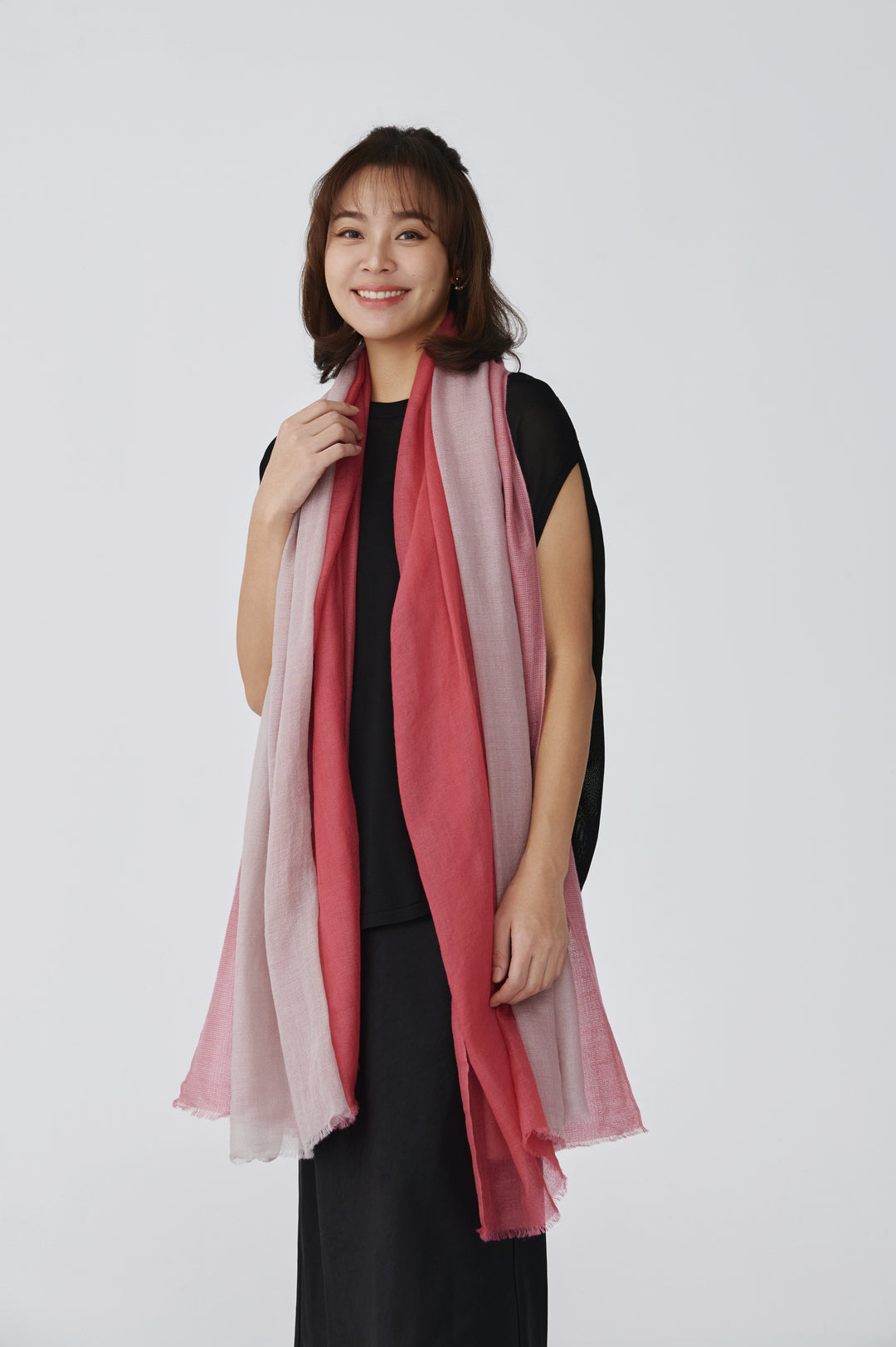 Cascade Rose Pashmina Y 型披肩 – 充滿女性魅力