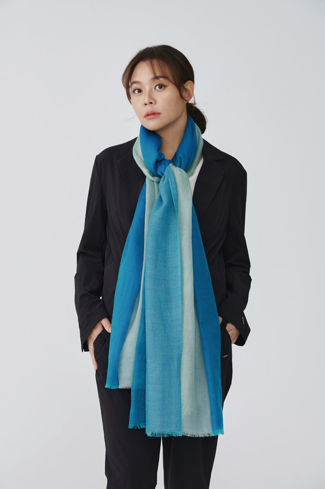 Bleu Élancé Pashmina Y 型披肩 – 優雅動感