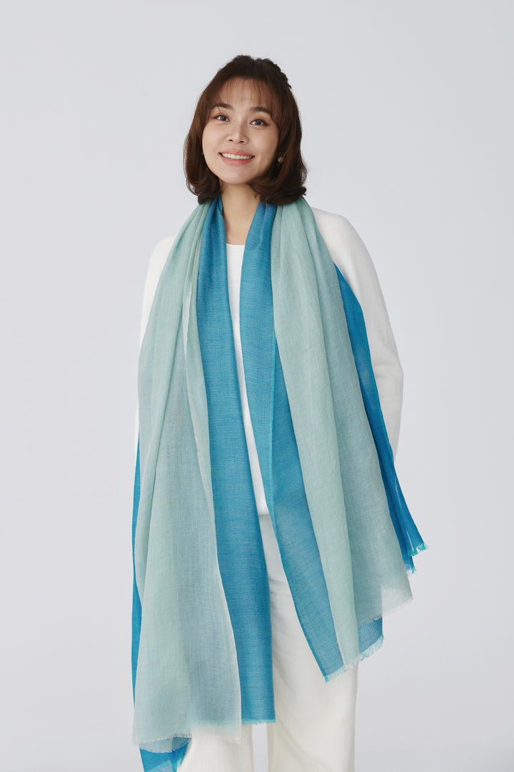 Bleu Élancé Pashmina Y 型披肩 – 優雅動感