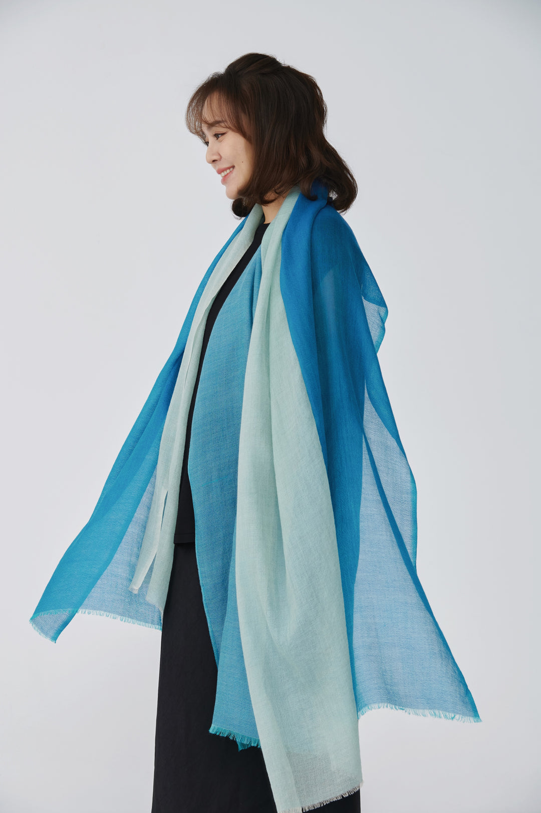Bleu Élancé Pashmina Y 型披肩 – 優雅動感